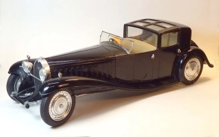 1:18 1930 Bugatti Royale Type 41, bazar, poškozený - prasklé pneu - Bburago