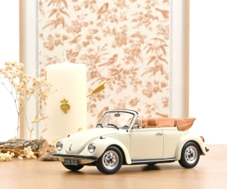 1:18 Volkswagen 1303 Cabriolet 1972, crema - Norev