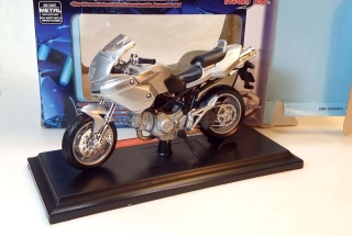 1:18 Ducati Multistrada 1000CS, bazar - Maisto