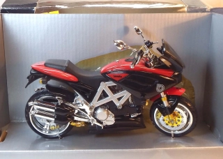 1:18 Bimota Mantra, bazar - New Ray