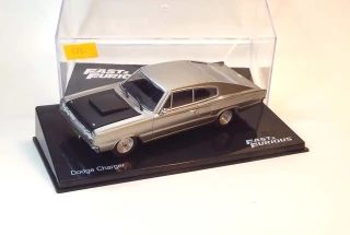 1:43 Dodge Charger, bazar - DeAgostini