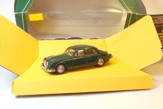 1:43 1959 Jaguar Mark II, bazar - Corgi