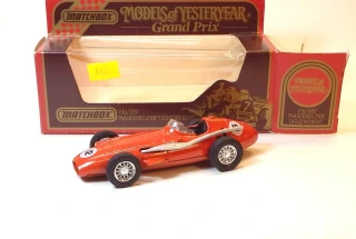Y-10 1957 Maserati 250F, bazar - Matchbox Yesteryear