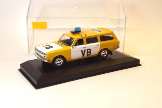 1:43 VAZ 2107 "Policie", ruční práce