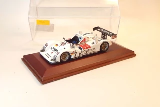 1:43 1997 Porsche WSC95, bazar