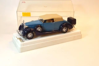 1:43 Packard Super-Eight, bazar - Solido