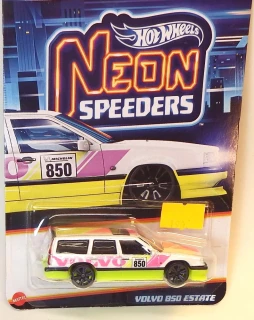 1/8 Volvo 850 Estate, bazar - Hot Wheels