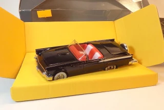 1957 Ford Thunderbird, bazar - Corgi