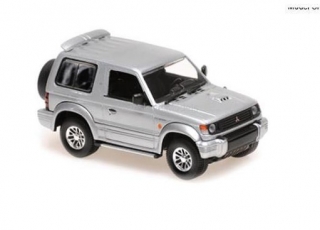 1:43 Mitsubishi Pajero SWB 1991, stříbrný - Minichamps