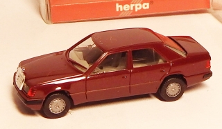1:87 Mercedes 300E, bazar - Herpa