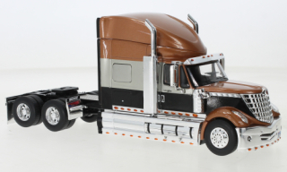 1:43 International Lonestar, hnědá metalíza/černá - ixo