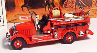 YFE-15 - 1935 Mack AB Fire Truck, hasiči - Matchbox
