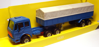 1:50 Mercedes-Benz s návěsem - Gama