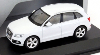 1:43 Audi Q5 2012 bílý - Schuco